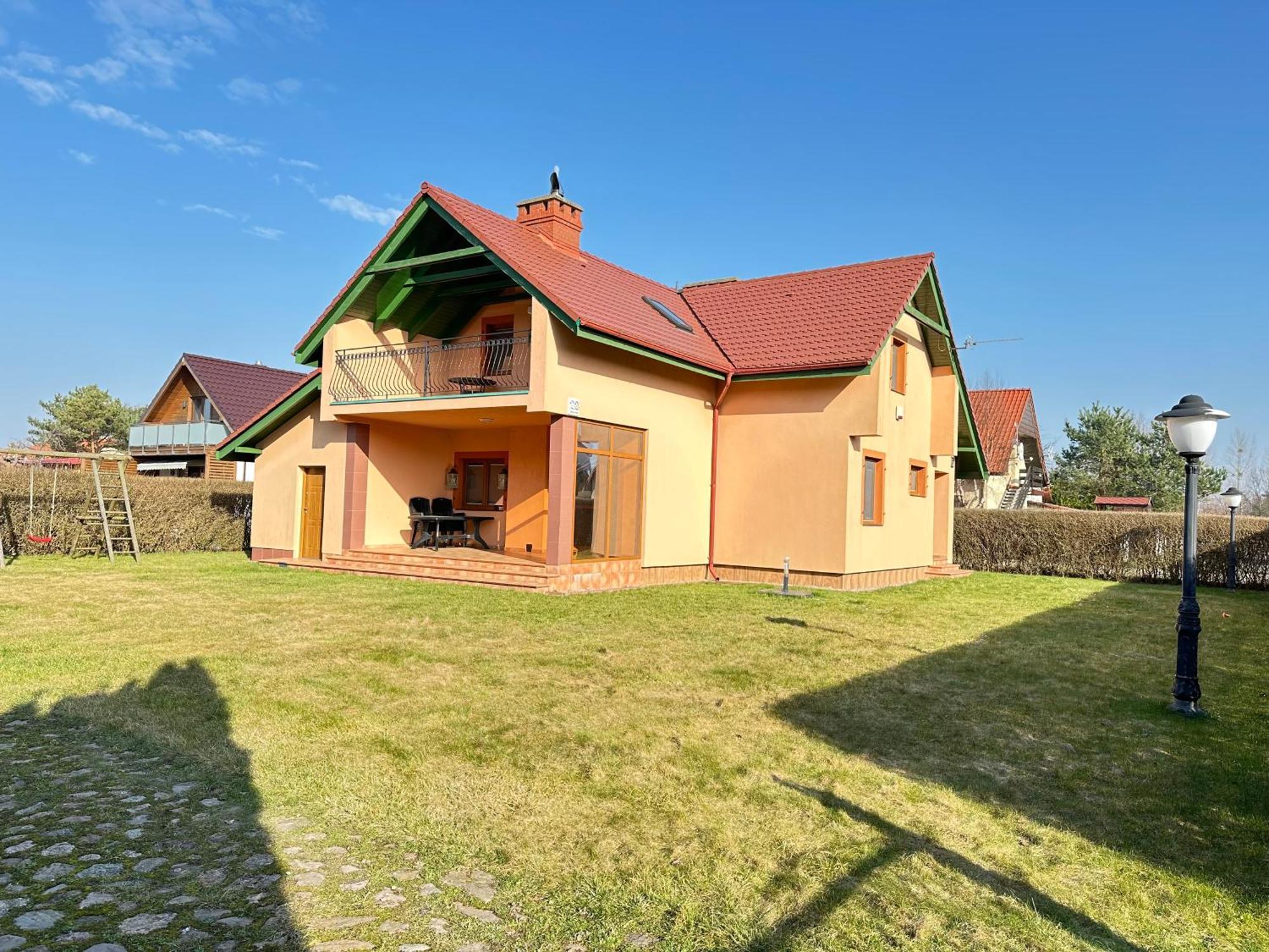 Duzy Dom Nad Morzem Rowy Jarzebinowa 22 Villa Exteriör bild